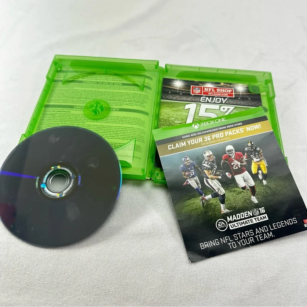 Xbox One Madden NFL 16 17 Deluxe Edition EA Sports Gift Gaming Bundle Microsoft